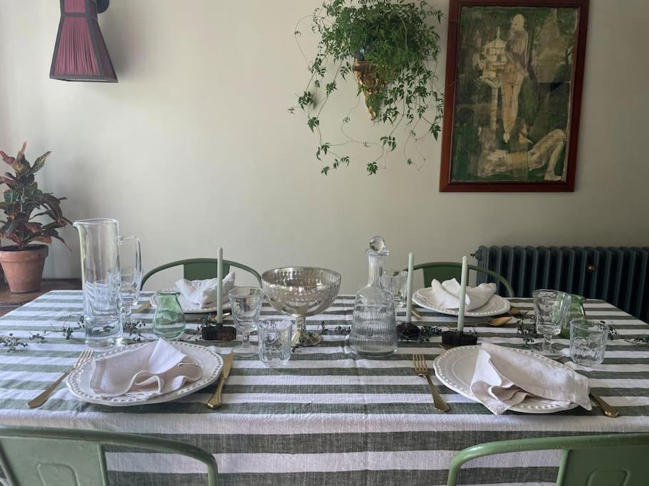 Escape To Ash House 18Th Century Manor In Somerset Martock Екстериор снимка