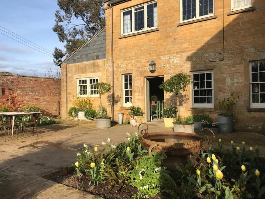 Escape To Ash House 18Th Century Manor In Somerset Martock Екстериор снимка