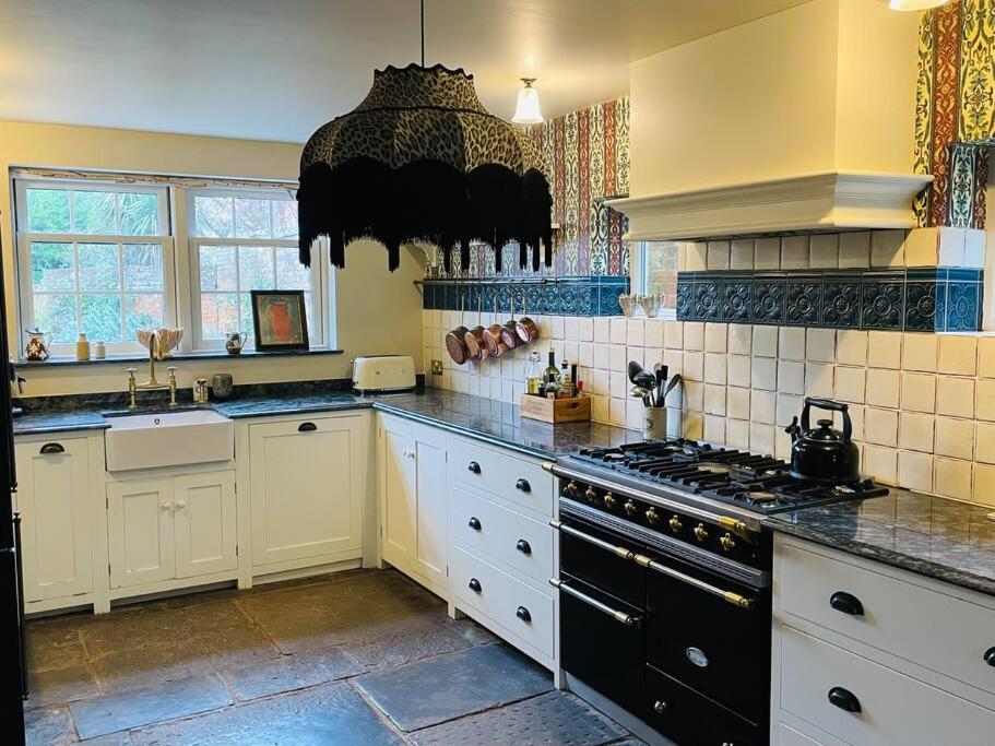 Escape To Ash House 18Th Century Manor In Somerset Martock Екстериор снимка